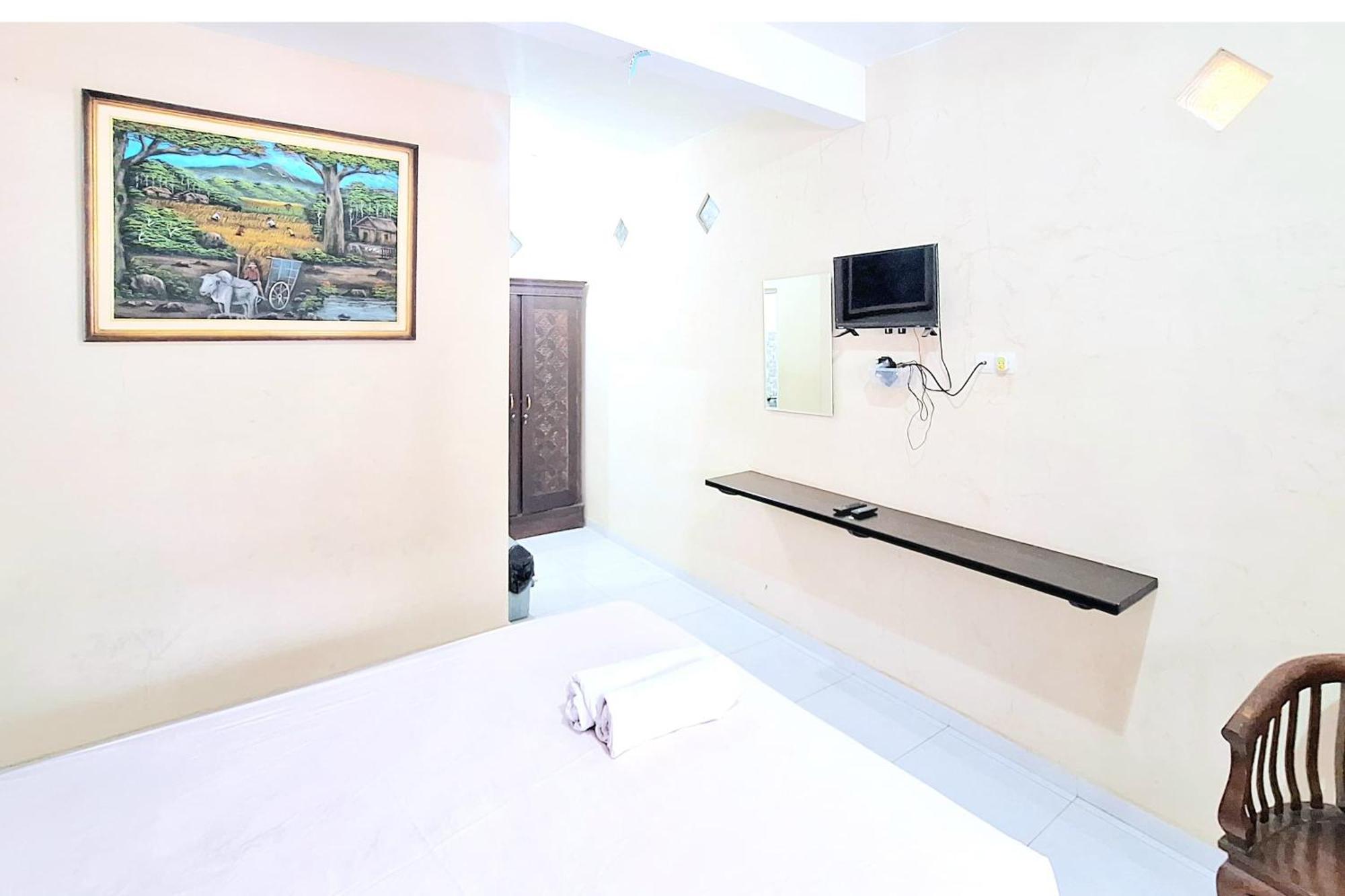 Villa Bukit Bunga Syariah Redpartner Pacet Mojokerto Exterior foto